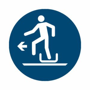 Beim Ausstieg den Rodel nach links verlassen