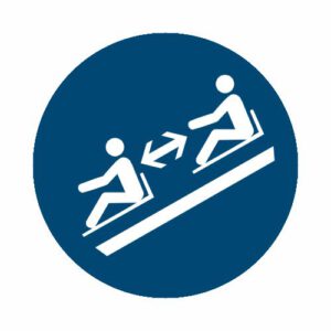 Abstand halten zwischen den Rodeln