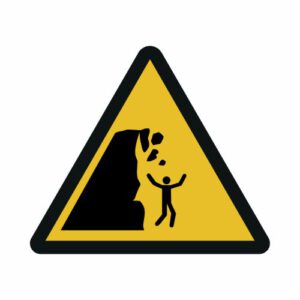 Warnung vor Steinschlag von instabiler Klippe